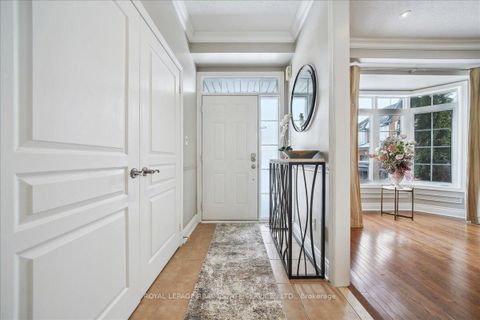 Photo 8 at 2313 Blue Oak Circle, WM Westmount, Oakville