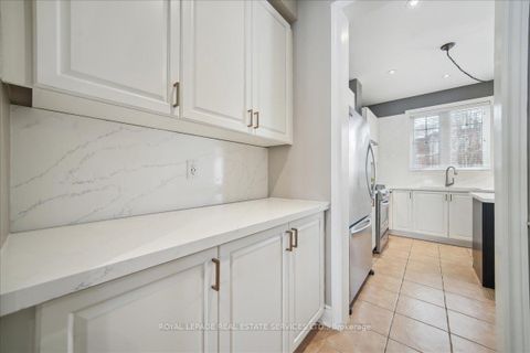 Photo 12 at 2313 Blue Oak Circle, WM Westmount, Oakville