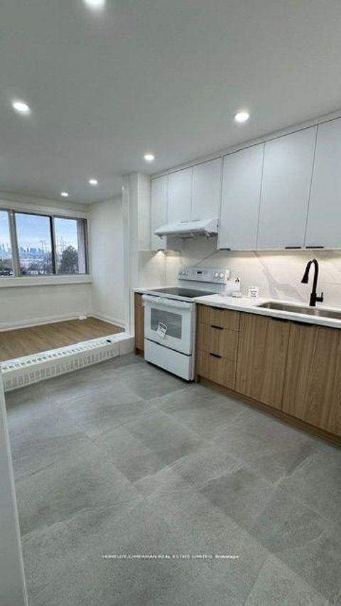 Photo 5 at 505 - 725 Don Mills Road, Flemingdon Park, Toronto