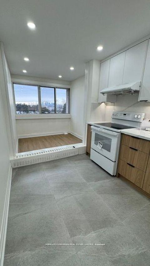 Photo 6 at 505 - 725 Don Mills Road, Flemingdon Park, Toronto