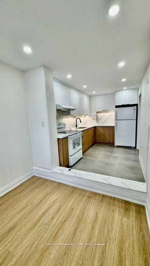 Photo 7 at 505 - 725 Don Mills Road, Flemingdon Park, Toronto