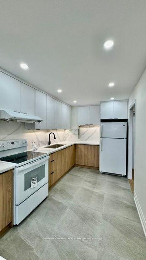 Photo 8 at 505 - 725 Don Mills Road, Flemingdon Park, Toronto