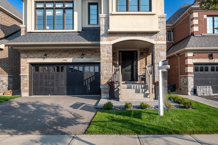 Photo 3 at 390 Ramsey Place, FO Ford, Milton