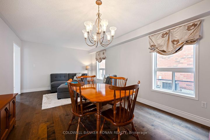 Photo 27 at 44 Baccarat Crescent, Snelgrove, Brampton