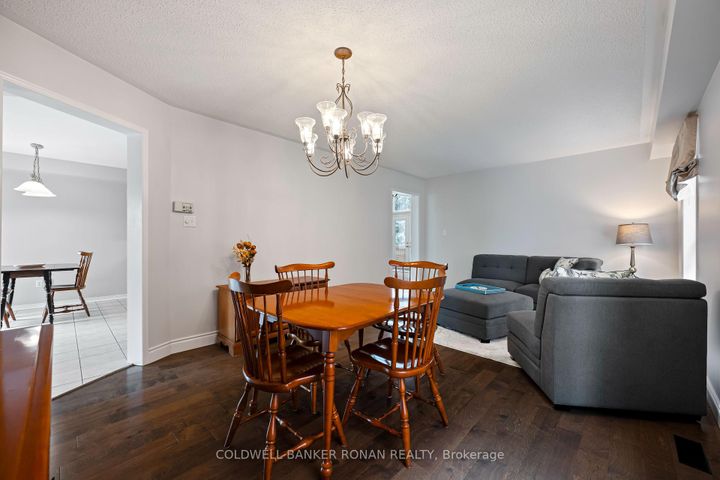 Photo 28 at 44 Baccarat Crescent, Snelgrove, Brampton