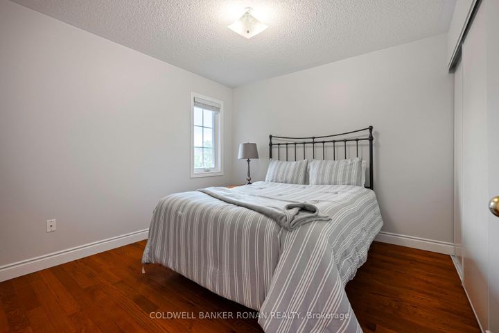 Photo 38 at 44 Baccarat Crescent, Snelgrove, Brampton