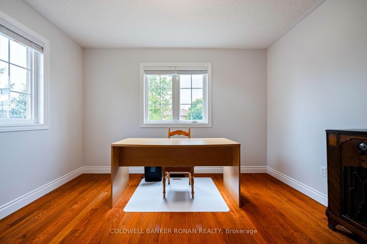 Photo 40 at 44 Baccarat Crescent, Snelgrove, Brampton