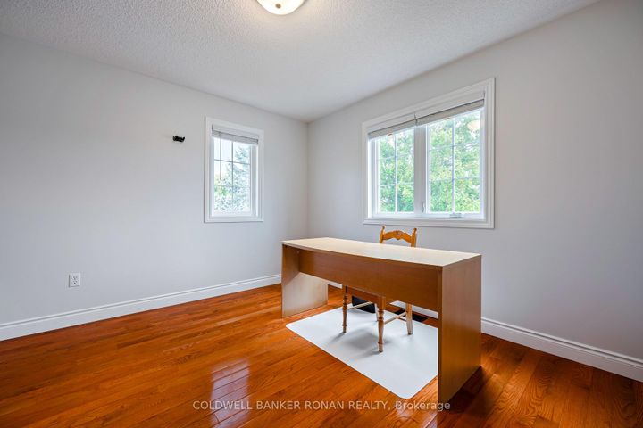 Photo 41 at 44 Baccarat Crescent, Snelgrove, Brampton
