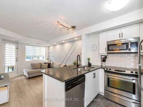 Photo 8 at 313 - 7730 Kipling Avenue, Vaughan Grove, Vaughan