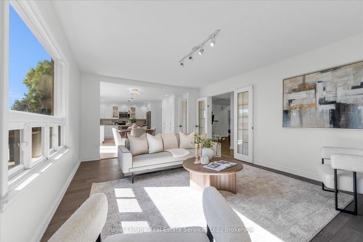 Photo 14 at 2938 Mulberry Drive, CV Clearview, Oakville