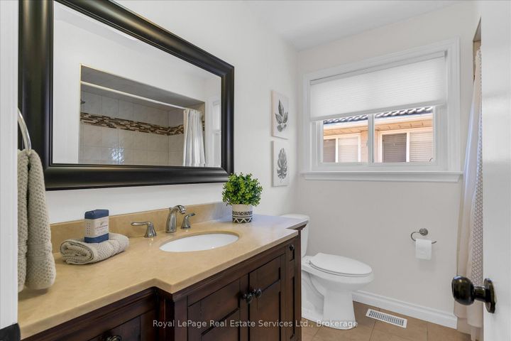 Photo 20 at 2938 Mulberry Drive, CV Clearview, Oakville