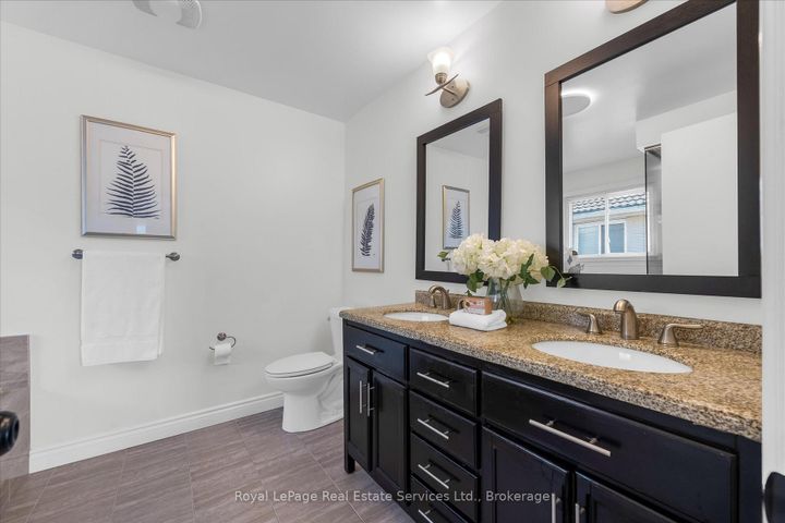Photo 30 at 2938 Mulberry Drive, CV Clearview, Oakville