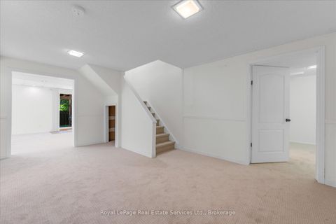 Photo 32 at 2938 Mulberry Drive, CV Clearview, Oakville