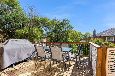 Photo 45 at 2938 Mulberry Drive, CV Clearview, Oakville