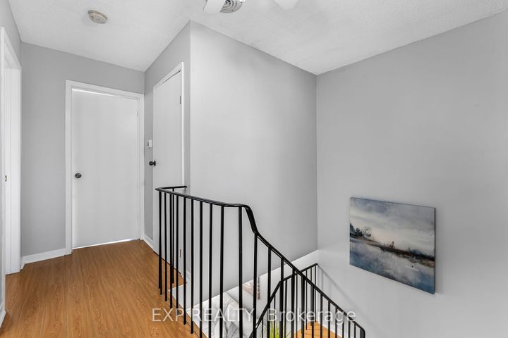 Photo 17 at 70 - 6797 Formentera Avenue, Meadowvale, Mississauga