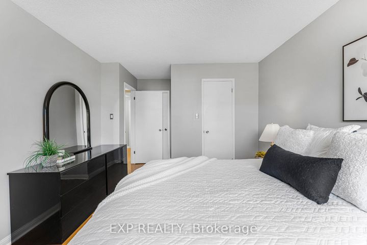 Photo 27 at 70 - 6797 Formentera Avenue, Meadowvale, Mississauga