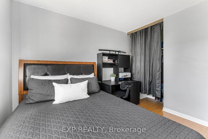 Photo 29 at 70 - 6797 Formentera Avenue, Meadowvale, Mississauga