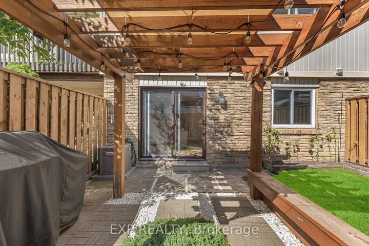Photo 34 at 70 - 6797 Formentera Avenue, Meadowvale, Mississauga