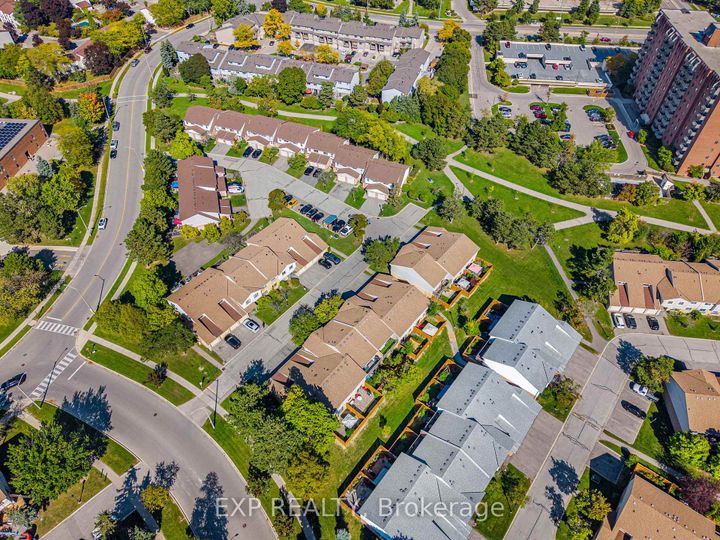 Photo 43 at 70 - 6797 Formentera Avenue, Meadowvale, Mississauga