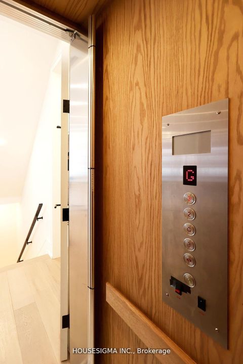 Photo 18 at 1 De Vere Gardens, Nortown, Toronto