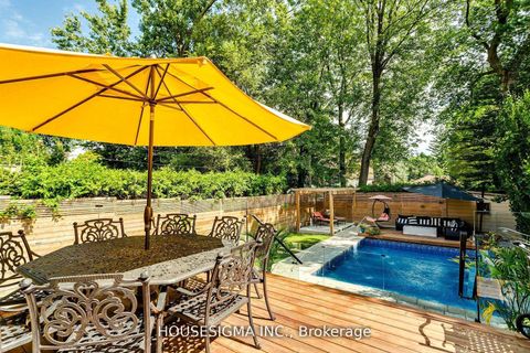 Photo 35 at 1 De Vere Gardens, Nortown, Toronto