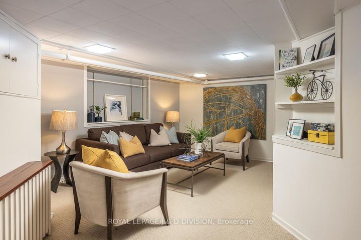 Photo 27 at 193 Glenview Avenue, Lawrence Park South, Toronto