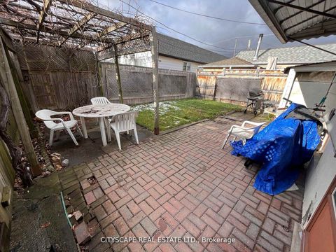 Photo 8 at 244 Rosethorn Avenue, Eglinton West, Toronto Photo 8 at 244 Rosethorn Avenue, Eglinton West, Toronto