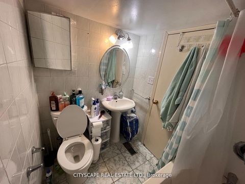 Photo 20 at 244 Rosethorn Avenue, Eglinton West, Toronto Photo 20 at 244 Rosethorn Avenue, Eglinton West, Toronto