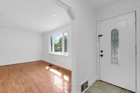 Photo 7 at 75 Westbourne Avenue, Birchmount, Toronto