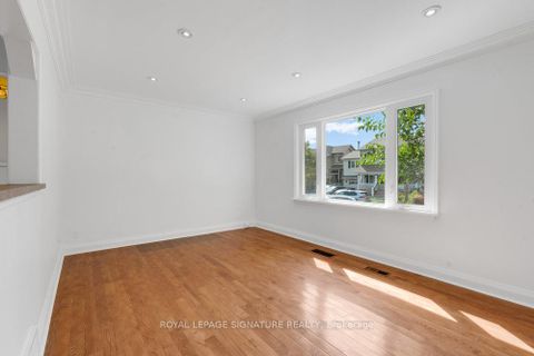 Photo 9 at 75 Westbourne Avenue, Birchmount, Toronto