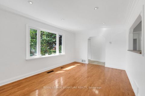 Photo 11 at 75 Westbourne Avenue, Birchmount, Toronto