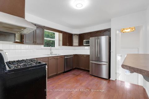Photo 13 at 75 Westbourne Avenue, Birchmount, Toronto