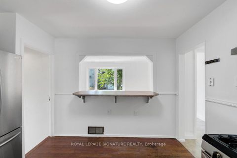 Photo 17 at 75 Westbourne Avenue, Birchmount, Toronto