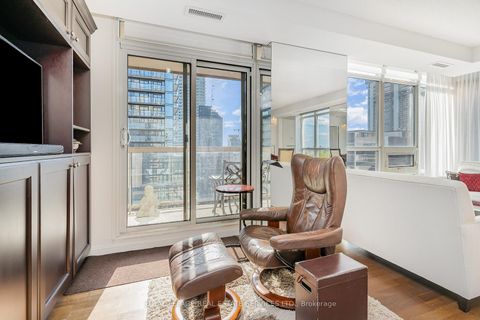 Photo 6 at 1203 - 900 Mount Pleasant Road, Mount Pleasant West, Toronto