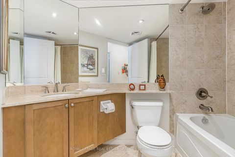 Photo 14 at 1203 - 900 Mount Pleasant Road, Mount Pleasant West, Toronto