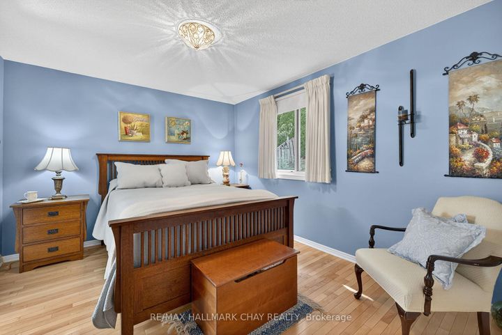 Photo 13 at 78 Collings Avenue, Bradford, Bradford West Gwillimbury