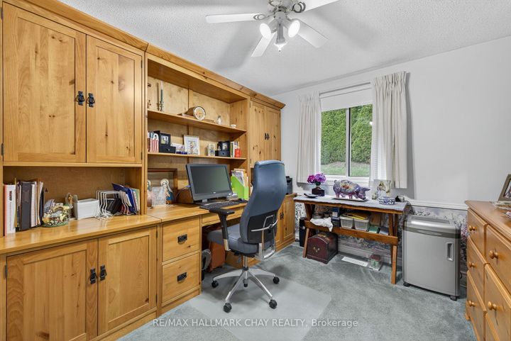 Photo 18 at 78 Collings Avenue, Bradford, Bradford West Gwillimbury