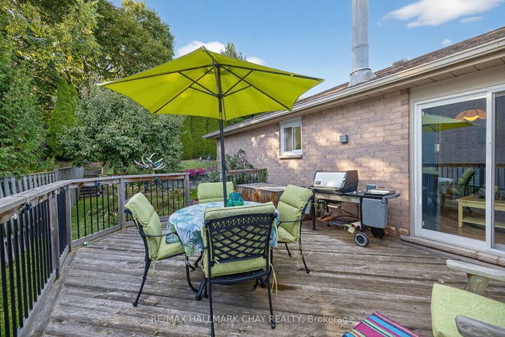 Photo 22 at 78 Collings Avenue, Bradford, Bradford West Gwillimbury