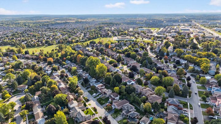 Photo 28 at 78 Collings Avenue, Bradford, Bradford West Gwillimbury