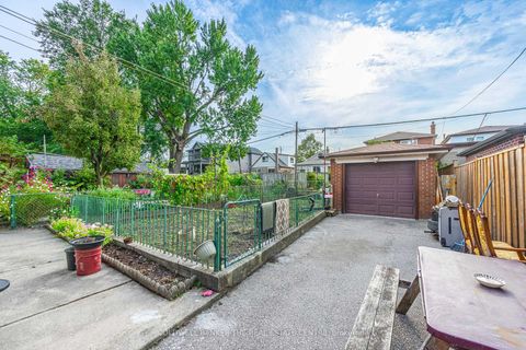 Photo 24 at 64 Winter Avenue, Kennedy Park, Toronto