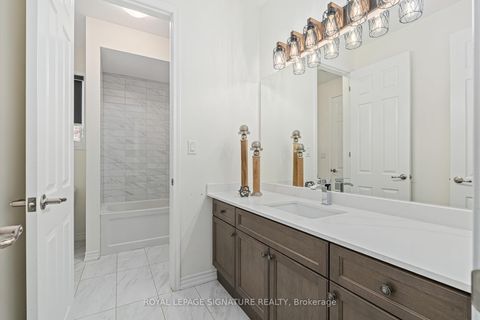 Photo 12 at 31 Streamside Street, Kleinburg, Vaughan