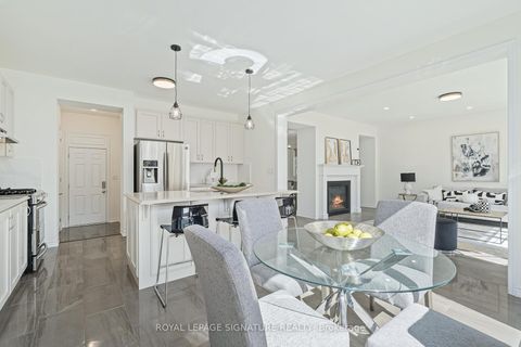 Photo 16 at 31 Streamside Street, Kleinburg, Vaughan