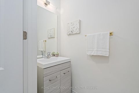 Photo 20 at 31 Streamside Street, Kleinburg, Vaughan
