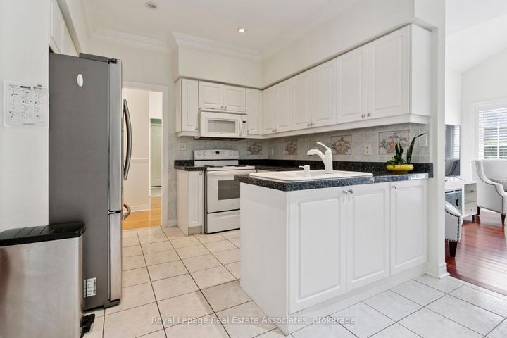 Photo 12 at 7 Powder Mill Court, Wellington, Brampton