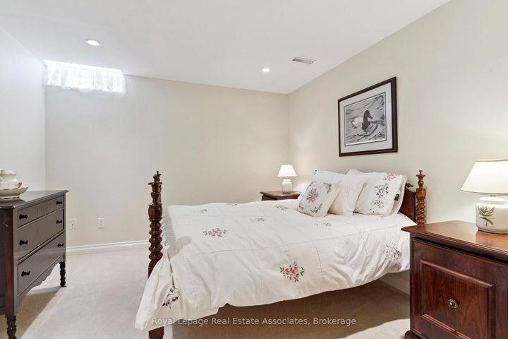 Photo 33 at 7 Powder Mill Court, Wellington, Brampton