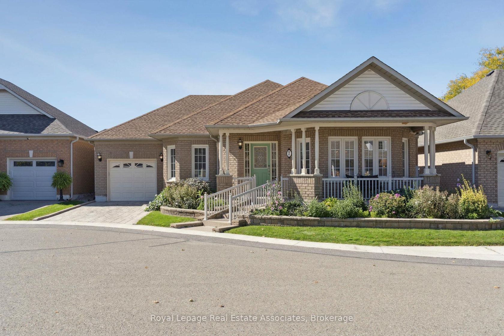 7 Powder Mill Court, Wellington, Brampton 2