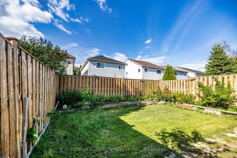 Photo 7 at 32 Samandria Avenue, Taunton North, Whitby