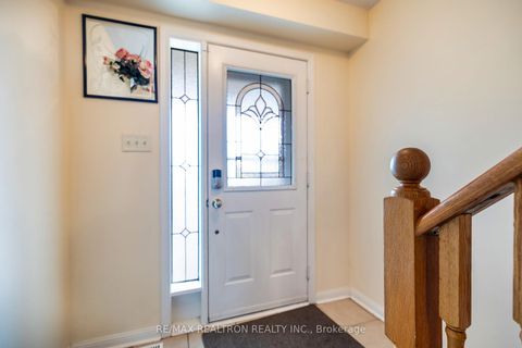 Photo 24 at 32 Samandria Avenue, Taunton North, Whitby