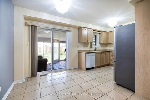 Photo 29 at 32 Samandria Avenue, Taunton North, Whitby