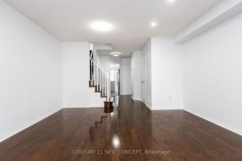 Photo 12 at 100 Coburg Crescent, Langstaff, Richmond Hill